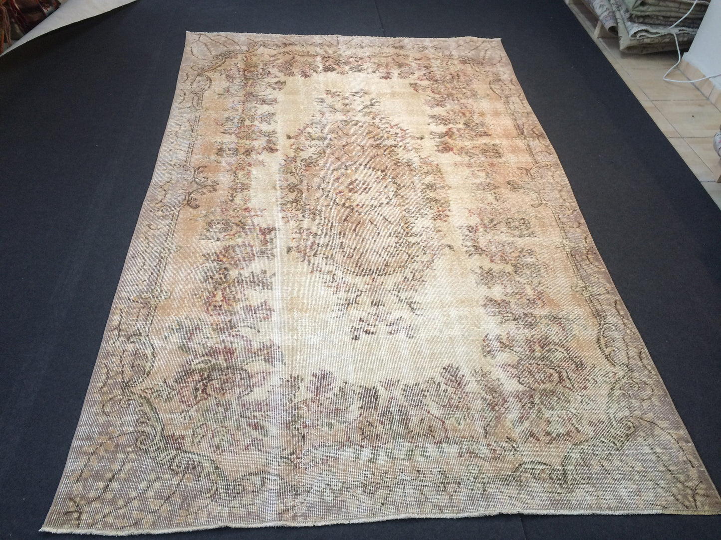 9 x 5.6 muted Rug, Faded Rug,Vintage Big Area Rug,Antique Rug,Oushak antique Rug,Hand woven Rug, 6 by 9 Muted Rug,Ethnic Rug,Kitchen Rug