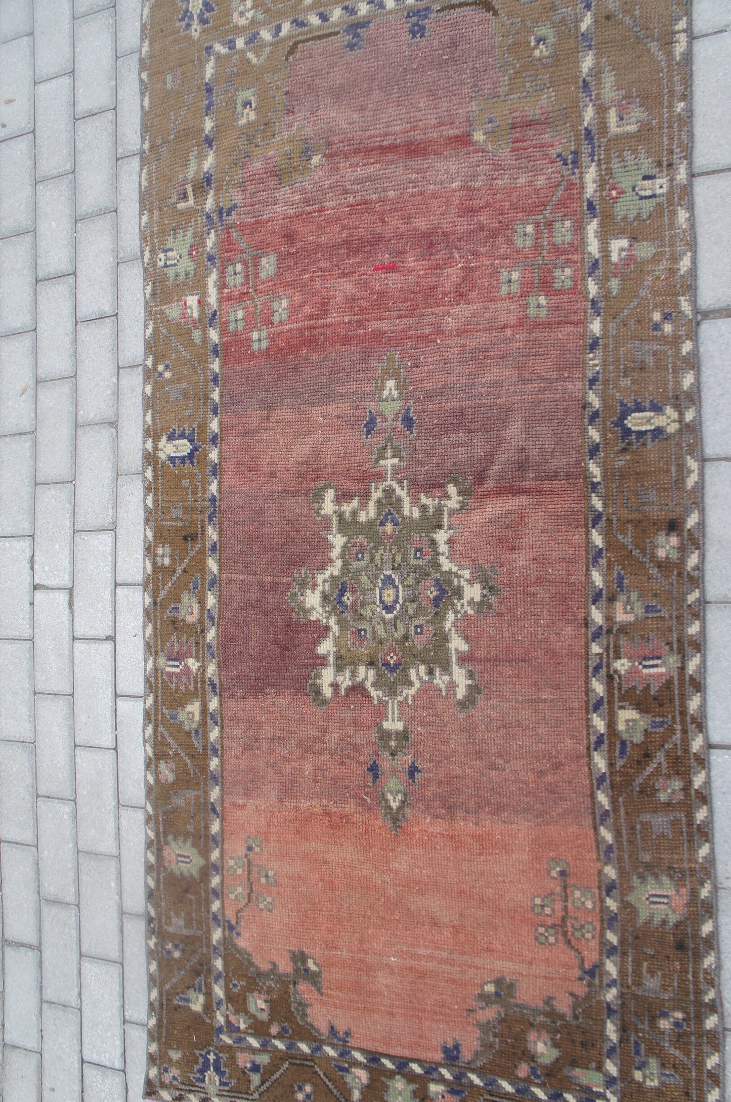 Vintage Rug, turkish Rug, Oushak Rug, Hand woven Rug, Rugs, Nomad Rug, Kitchen Rug, Bohemian rug, rustic rug, eclectic rug, muted rug