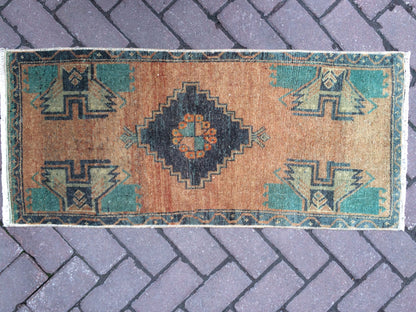 Vintage  Rug Small Area Turkish  Rug, Oushak Rug,Handmade Rug Hand Made Rug Hand Knotted Rug Vintage Mat