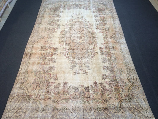 9 x 5.6 muted Rug, Faded Rug,Vintage Big Area Rug,Antique Rug,Oushak antique Rug,Hand woven Rug, 6 by 9 Muted Rug,Ethnic Rug,Kitchen Rug