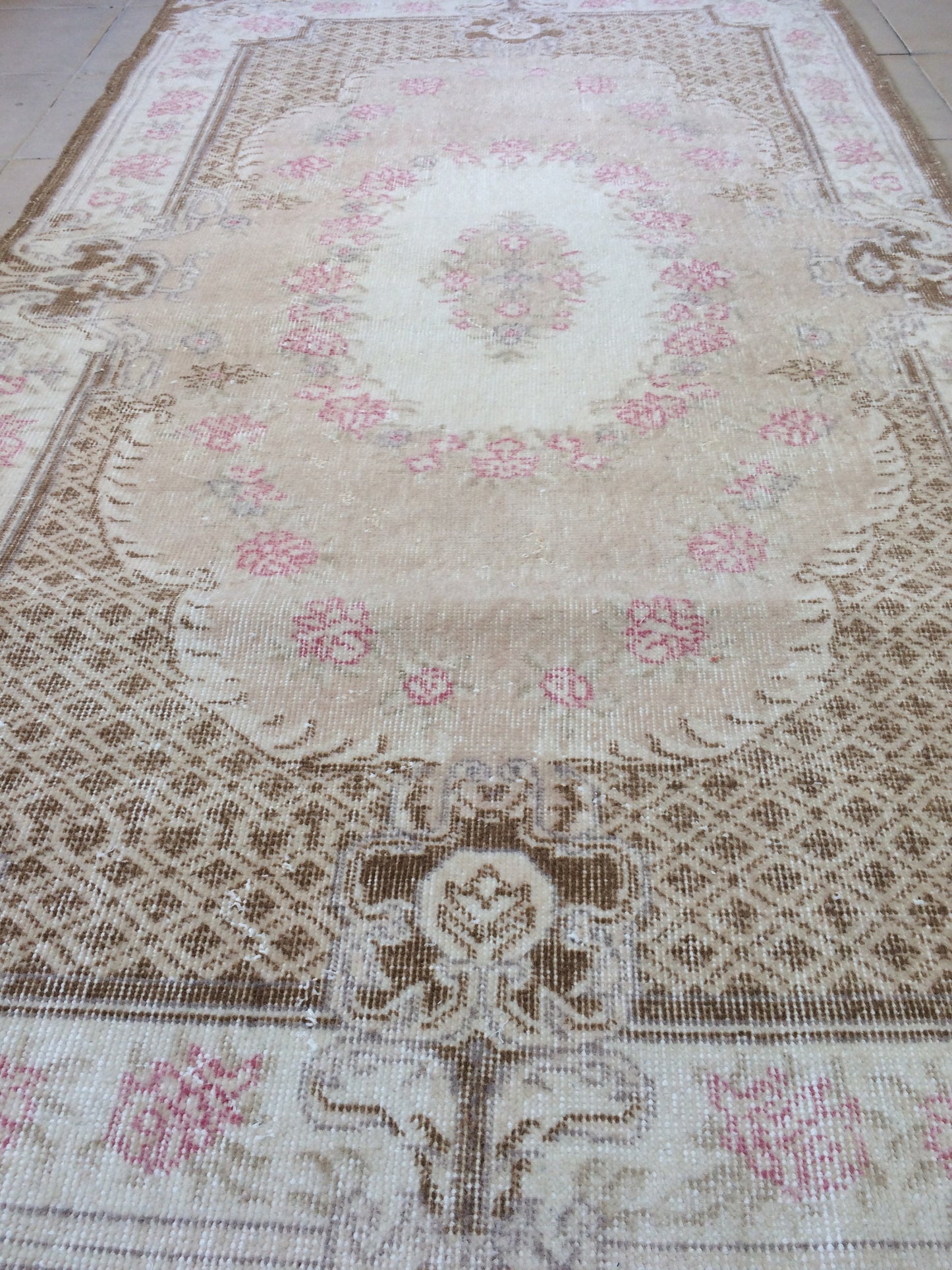 Vintage Rugs, Eclectic Rug, Shabbychic Rug, Rustic Rug, Vintage Rug Runner, Vintage Turkish Rug, Farmhouse Rug, Vintage Rug,Vintage 7x4 rugs