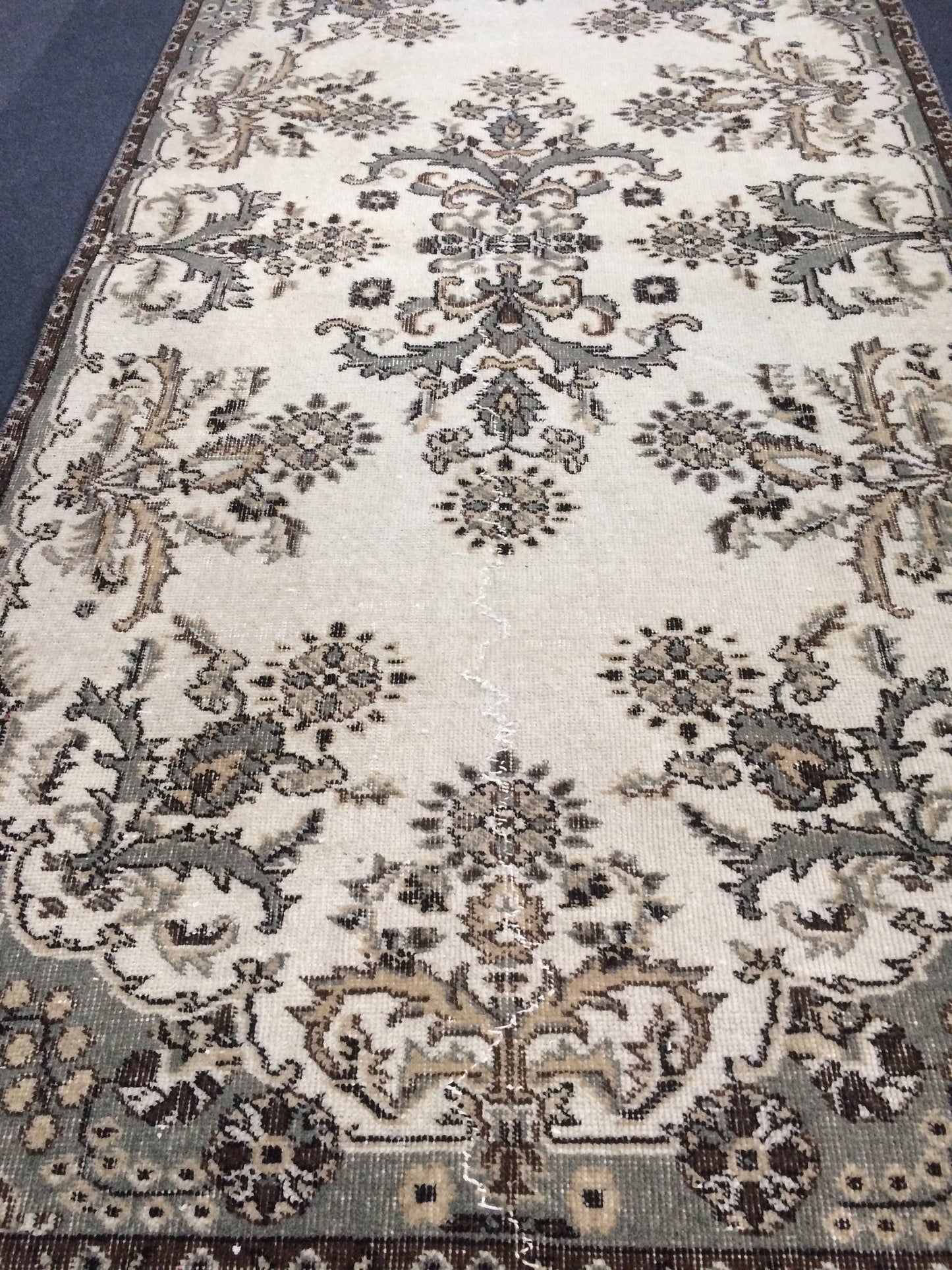 French Inspired Fleur-de-lis  Motif Minimalist Rug,Bohemian Rug,Big Area Rug,Antique Rug,Oushak antique Rug,Hand woven Rug,Weaving Rug