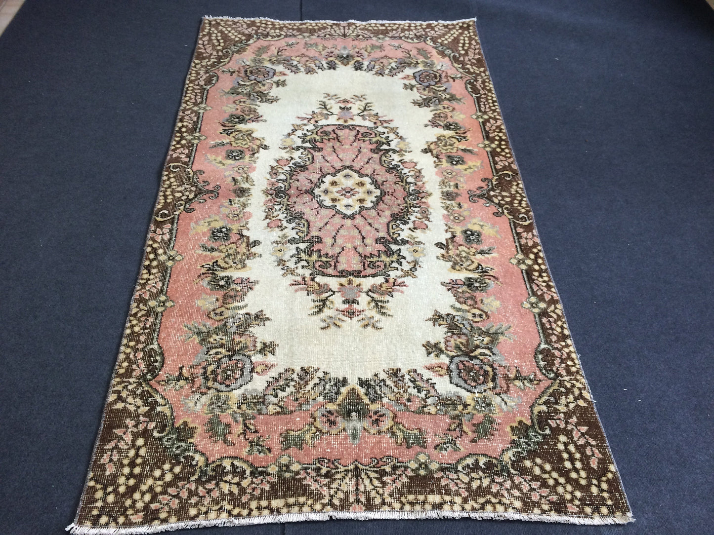 Vintage Pink Rug,4x7  Turkish Rugs Bohemian Rug, Wool Oushak Rug, Pink Oushak Rug,Hand woven Rug,Weaving Rug