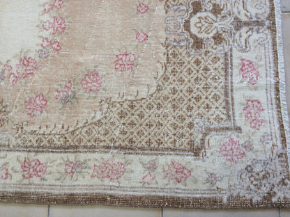 Vintage Rugs, Eclectic Rug, Shabbychic Rug, Rustic Rug, Vintage Rug Runner, Vintage Turkish Rug, Farmhouse Rug, Vintage Rug,Vintage 7x4 rugs