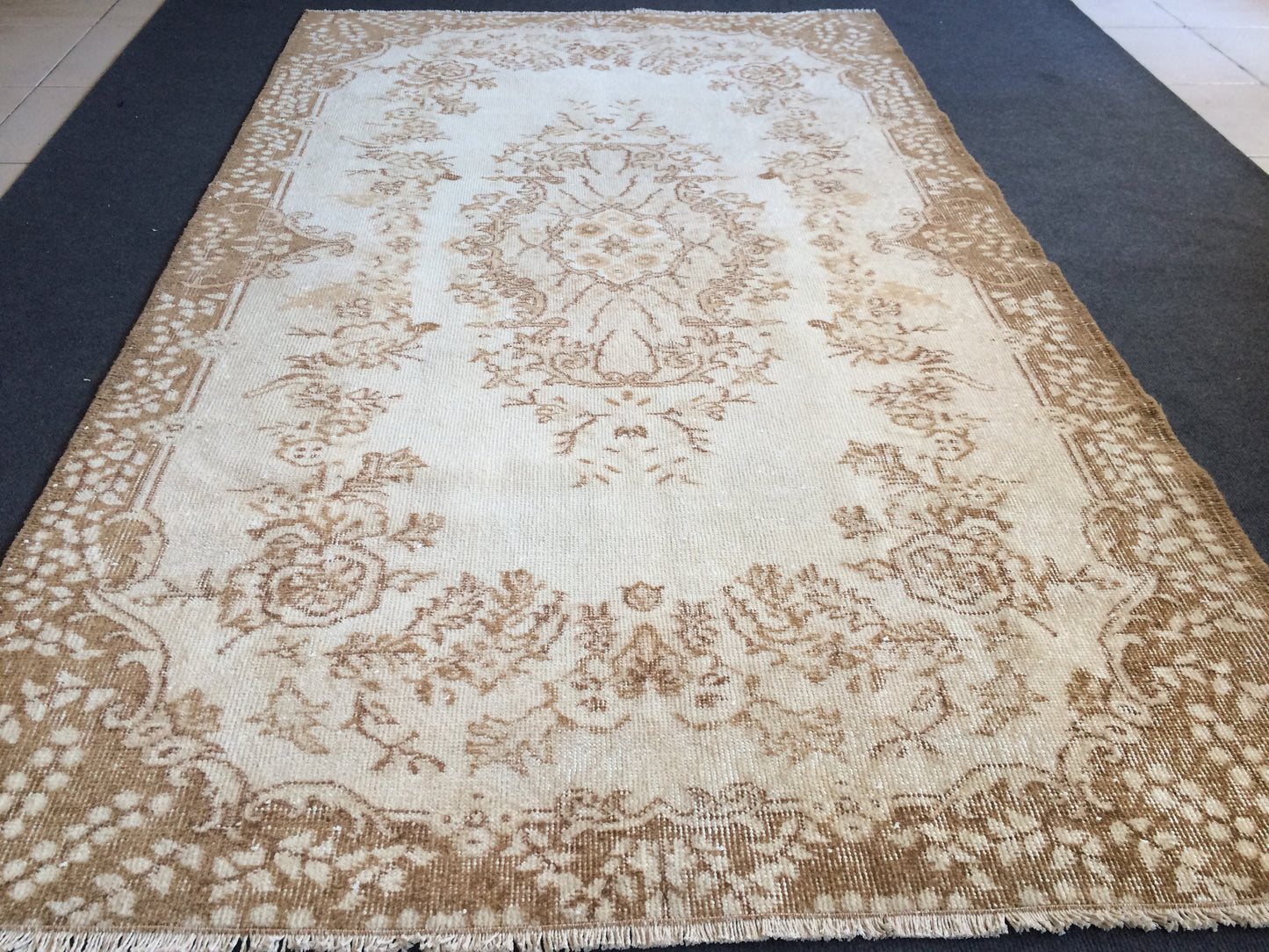 OUSHAK RUG TURKISH Handmade Rug Vintage Rug