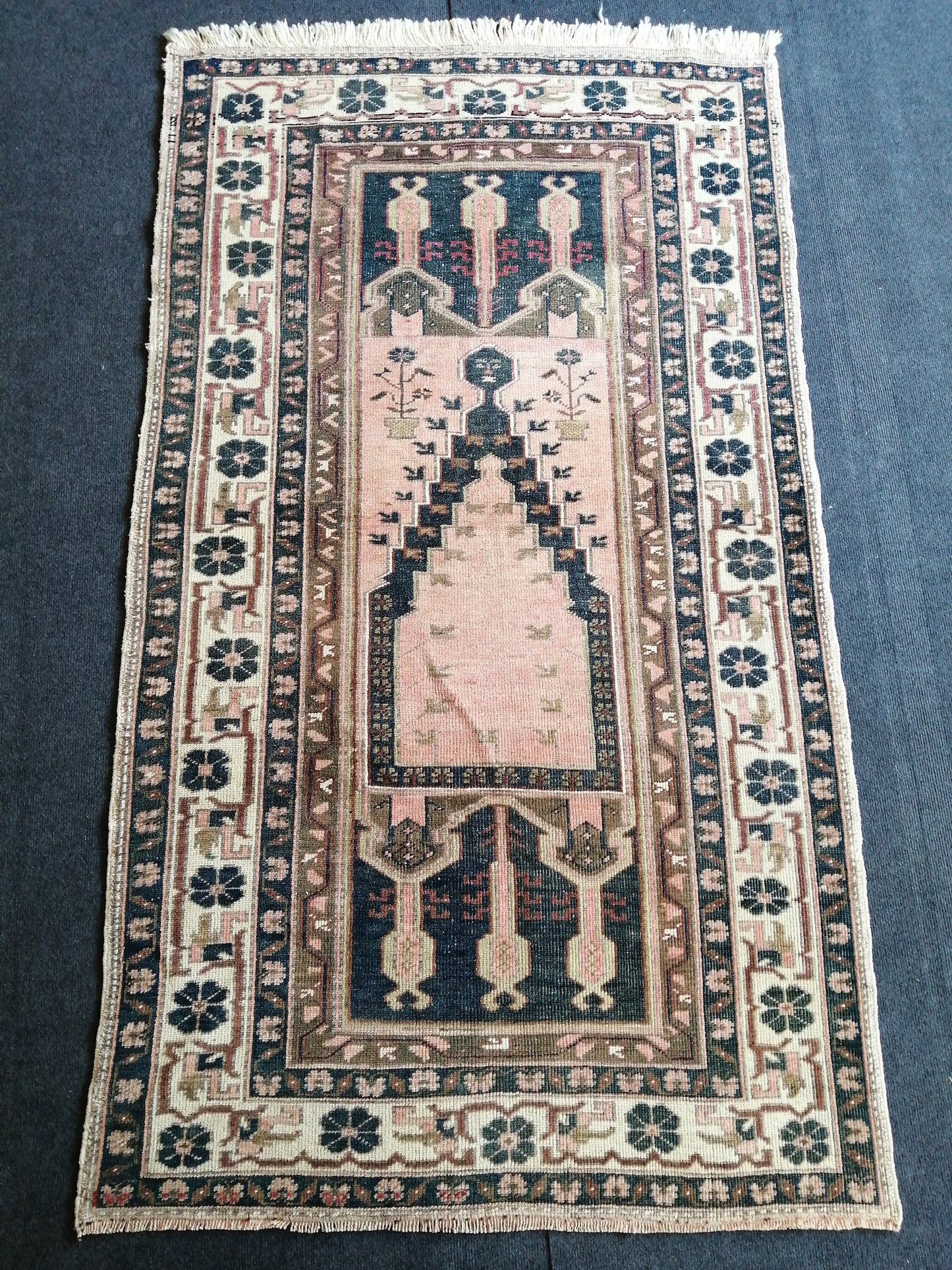 5 x 3.4 OUSHAK RUG TURKISH Handmade Rugs Vintage Turkish Rug