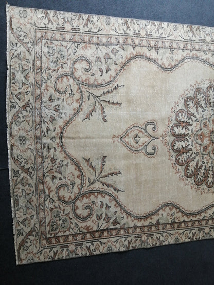 5.5 x 9.8 OUSHAK RUG TURKISH Large Oriental Rug Vintage Wool Rug Hand Made Rug Vintage Turkish Rug