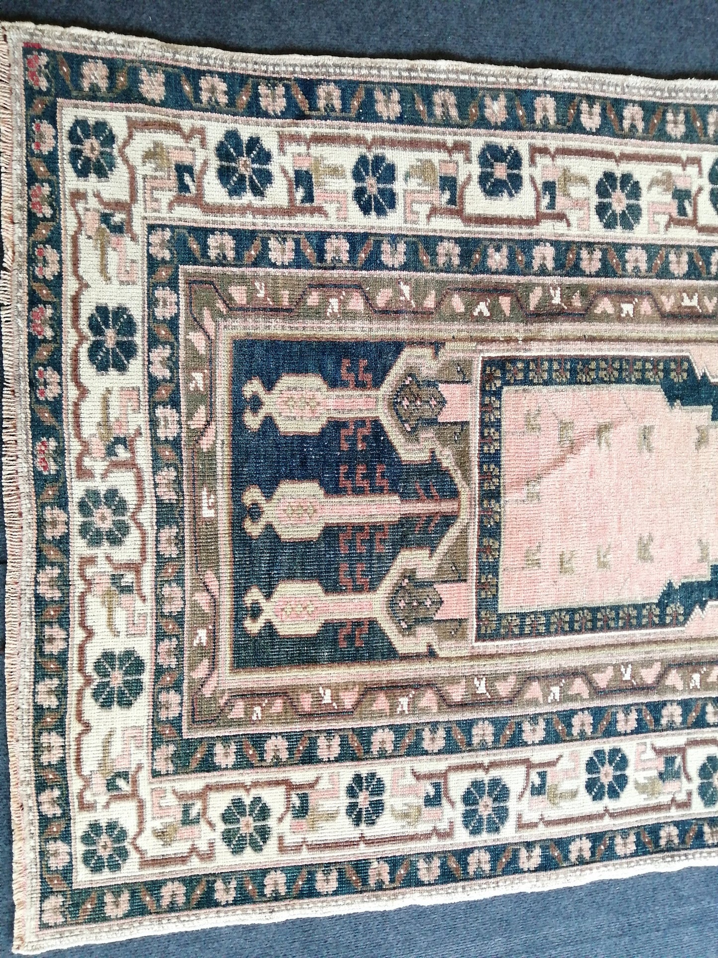 5 x 3.4 OUSHAK RUG TURKISH Handmade Rugs Vintage Turkish Rug