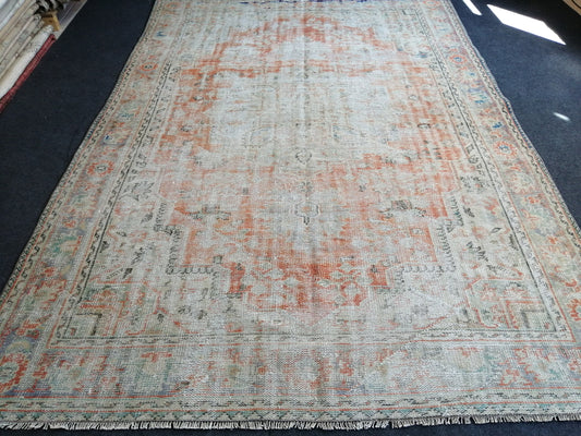 10 x 6.6 Turkish Rug Vintage Rug  Oushak Rug Hand Made Muted Rug Muted Colors Rug Earth Tones Rug Low Wool Pile Rug 7x10 Distressed Rug