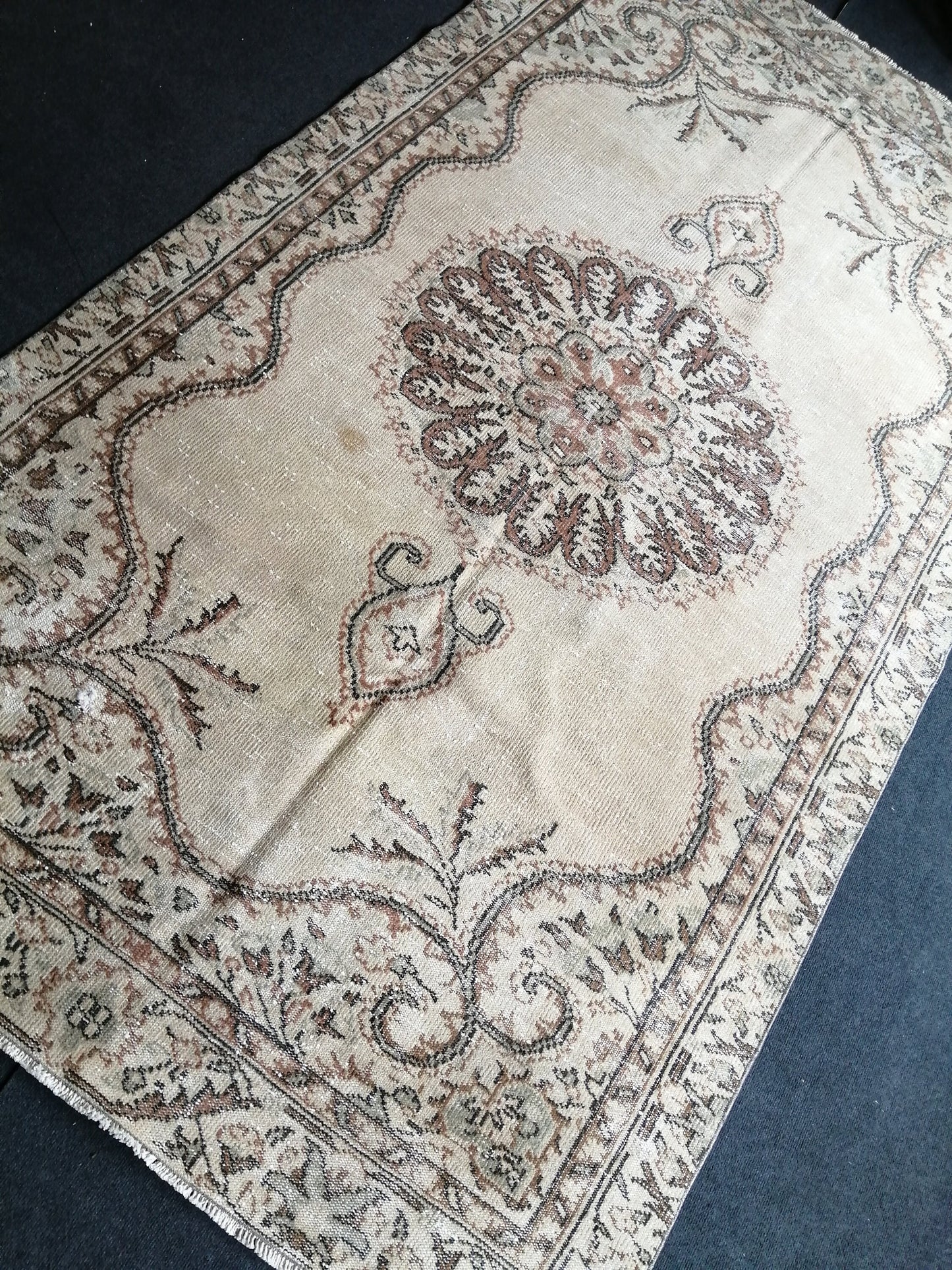 5.5 x 9.8 OUSHAK RUG TURKISH Large Oriental Rug Vintage Wool Rug Hand Made Rug Vintage Turkish Rug
