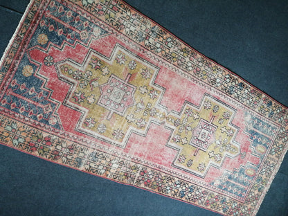 8.8 X 4 VINTAGE Rugs, Hand Made Rug, Oushak Rug, Rustic Rug, Bohemian Rug, Rug Runner, Turkish Rug, Farmhouse Rug, Vintage Rug, Wool rug