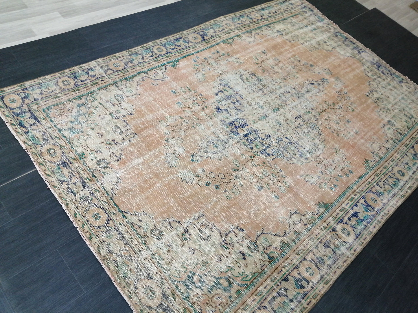 9.8 x 6.8 OUSHAK RUG TURKISH Wool Rug Hand Made Rugs Vintage Turkish Rug