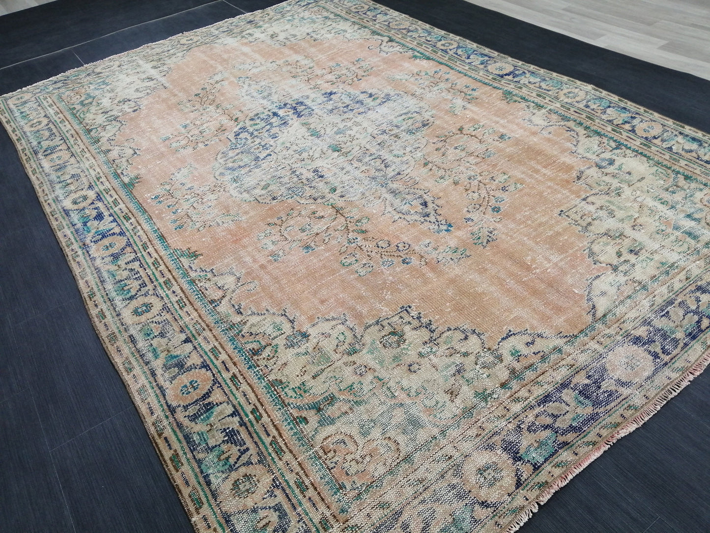 9.8 x 6.8 OUSHAK RUG TURKISH Wool Rug Hand Made Rugs Vintage Turkish Rug