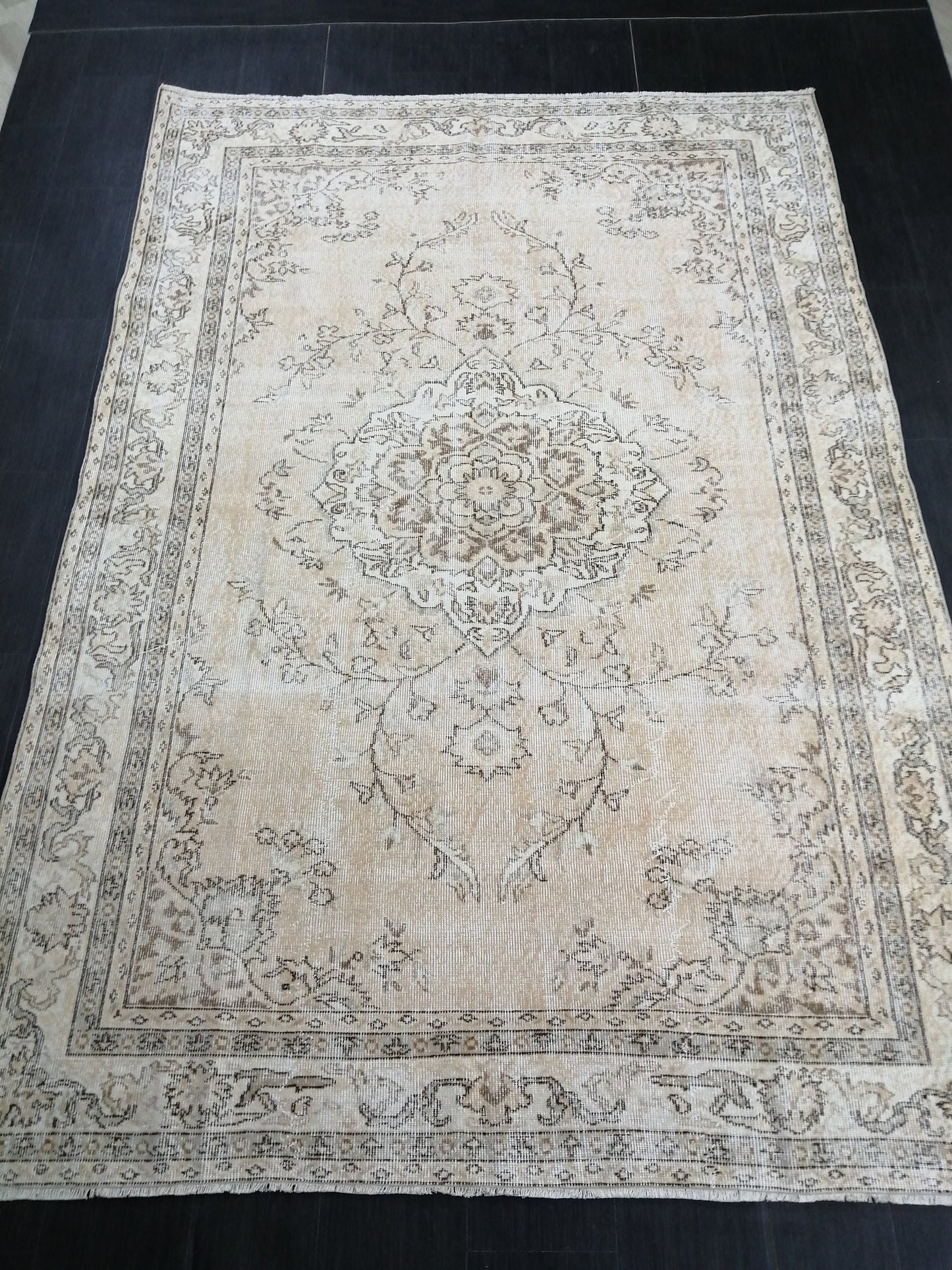 Neutral Rug 6.5 x 9.6 Neutral Vintage Oushak Rug Muted Vintage Rug Wool Muted Oushak Rug Hand Made Rugs Vintage Turkish Rug