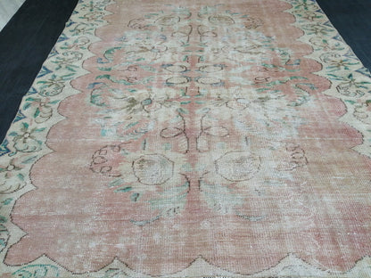 Distressed Vintage Rug 6.2 x 7.4 Hand Made Rug, Antique Rug, Rustic Rug, Floral Rug Turkish Rug, Farmhouse Rug, Vintage Rug, Wool rug