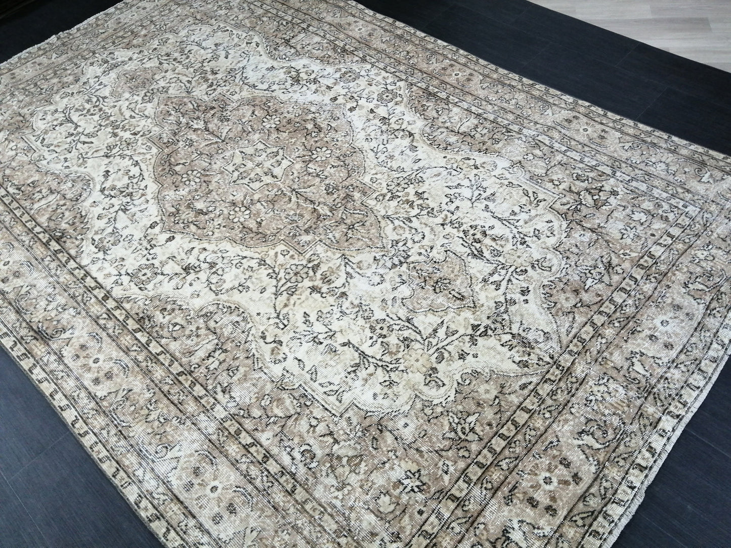 Neutral Rugs, 6.5 x 9.8 Vintage Rug Hand Made Rug, Muted Oushak Rug, Rustic Rug, Turkish Rug, Farmhouse Rug, Wool rug