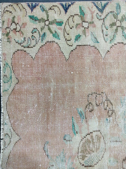 Distressed Vintage Rug 6.2 x 7.4 Hand Made Rug, Antique Rug, Rustic Rug, Floral Rug Turkish Rug, Farmhouse Rug, Vintage Rug, Wool rug