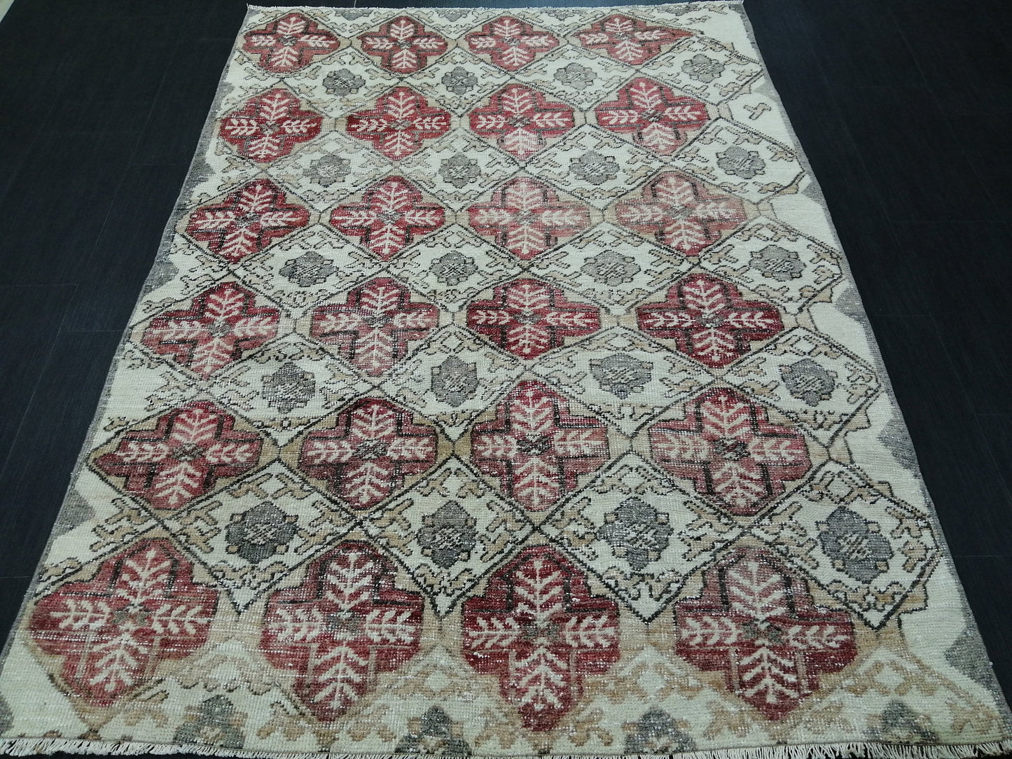 Floral OUSHAK RUG TURKISH 6.2 x 4.4 Vintage Rug Vintage Wool  Hand Made Rugs Vintage Turkish Rug