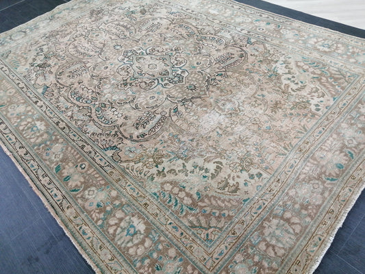 Vintage Handmade Persian Rug 6.5 x 9.6 Vintage Oriental Rugs  MUTED Vintage Persian Rug Living room Rug, Vintage Oushak Rug, Wool Rug