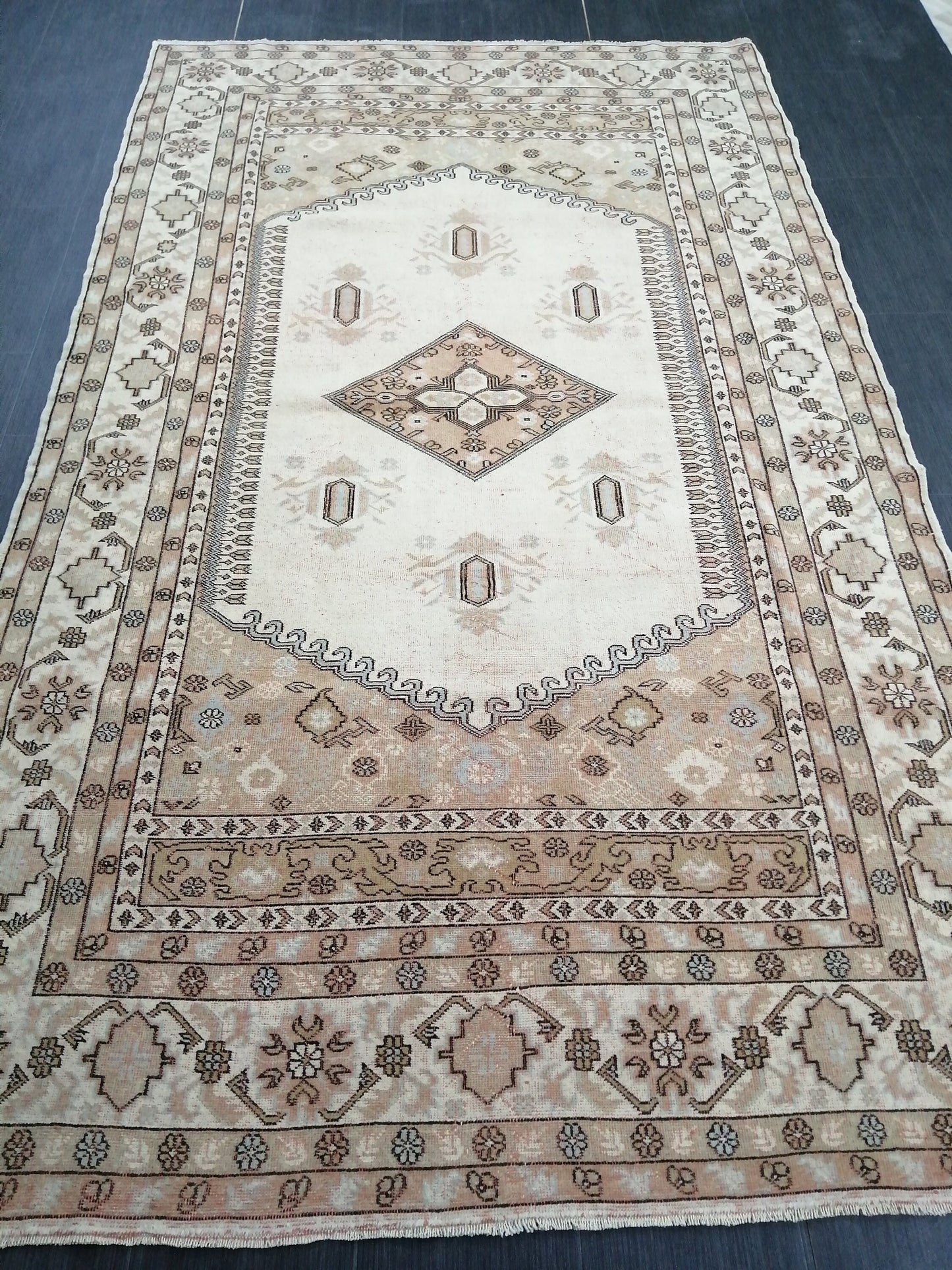 Neutral Rugs, 5.2 X 9 ft Vintage Rug Muted Oushak Rug, Rustic Rug, Turkish Rug, Farmhouse Rug, Wool rug
