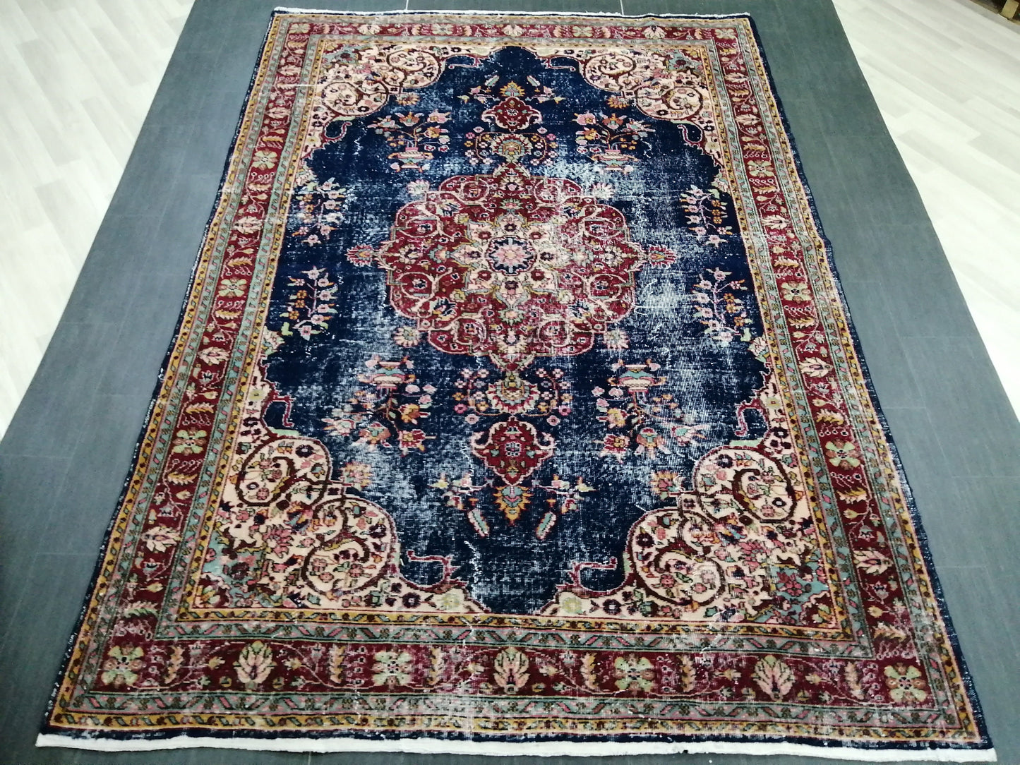 Blue Floral Rug Distressed Vintage Rug 9.9 x 6.9 Vintage Rug Wool Oushak Rug Hand Made Rugs Vintage Turkish Rug