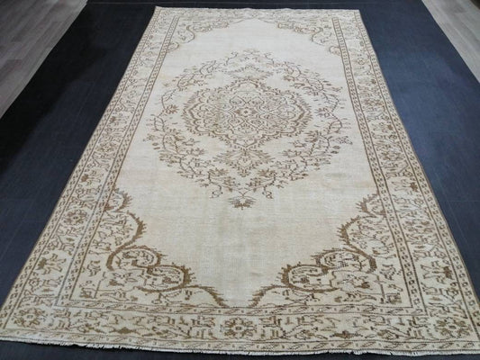 Neutral Wool Rug 5.7 x 9 Neutral Hand Made Rug, Neutral Oushak Rug, Rustic Rug, Turkish Rug, Farmhouse Rug, Vintage Rug 6x9 Neutral rug