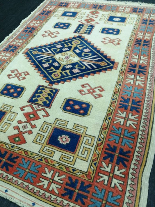 Vintage Rug 5.2 x 3.6 HAND MADE Rug Vintage Turkish Rugs   Oushak Rug  Hand Made Rug, Vintage Oushak Rug, Wool Rug