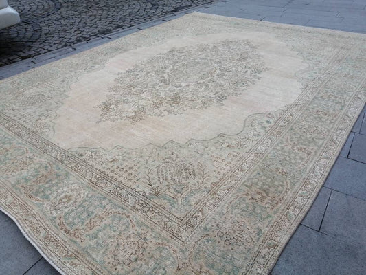 Neutral  Over Size Vintage rug,  9.6 x 12.8 Neutral Persian Rug Muted Persian Rug, Rug,Large Neutral Oriental Large Antique rugs