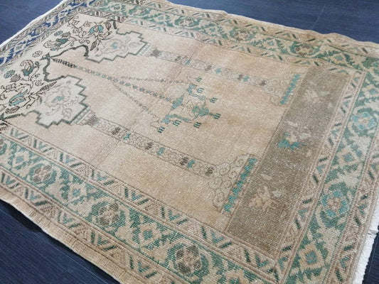 Muted Vintage living room rug ,  Muted 4.9 x 3.3 Rug,pastel rugs, Turkish Rugs, Vintage  Rug, Muted Color Rug, Hand Crafted Rug
