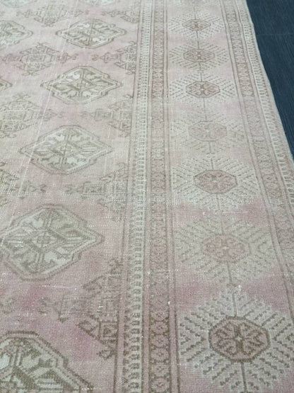 VINTAGE RUG 9 x 6.2 soft Pink Oushak Rug Vintage Light Pink Rug  Hand Knotted Rug Wool Oushak Rug Hand Made Rugs Vintage Turkish Rug