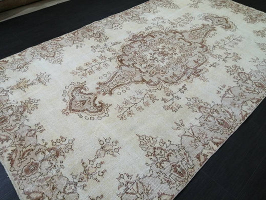 Neutral Vintage Turkish Rug 5.3 x 8.9 Neutral Vintage Persian Rug Muted Vintage Rug Wool Oushak Rug Hand Made Rugs Vintage Turkish