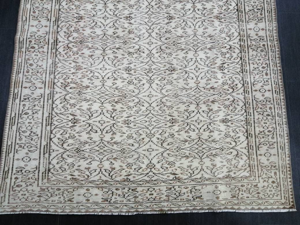 Persian RUG Neutral Vintage Muted Oushak Rug 5.7 x 10 Large Vintage Rug Wool Oushak Rug Hand Made Rugs Vintage Turkish Rug 5.7x10 Oriental