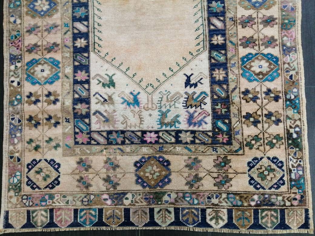 Muted Turkish Vintage Hand Made Rug, 3.7 x 6 Oushak Rug, Rustic Rug, Muted Rug, Vintage Turkish Rug, Farmhouse Rug, Vintage Rug, Wool rug