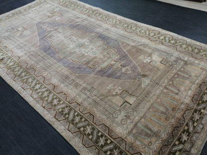 Vintage Hand Made Rug, 5x9 Oushak Rug, Rustic Rug, Muted Rug, Vintage Turkish Rug, Oriental Rug, Vintage Rug,Soft Wool Purple Rug