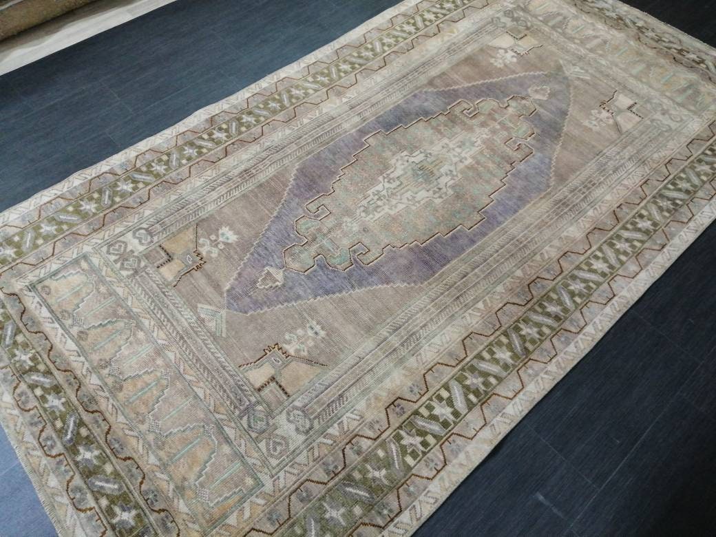 Vintage Hand Made Rug, 5x9 Oushak Rug, Rustic Rug, Muted Rug, Vintage Turkish Rug, Oriental Rug, Vintage Rug,Soft Wool Purple Rug
