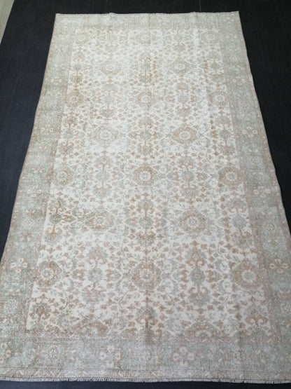 Vintage Turkish Rug 5.9 x 10. 3 Muted Vintage Persian Rug Muted Vintage Rug Wool Muted Oushak Rug Hand Made Rugs Vintage 6x10 Turkish Rug