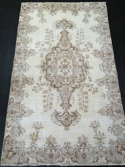 Neutral Vintage Turkish Rug 5.3 x 8.9 Neutral Vintage Persian Rug Muted Vintage Rug Wool Oushak Rug Hand Made Rugs Vintage Turkish
