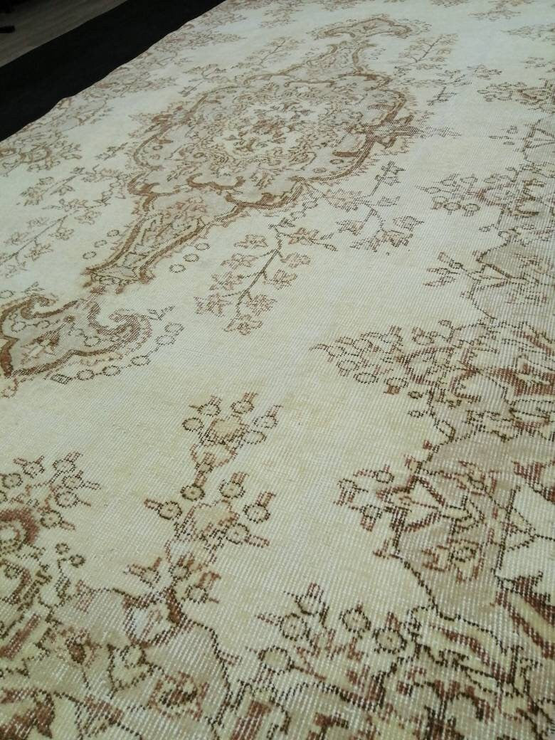 Neutral Vintage Turkish Rug 5.3 x 8.9 Neutral Vintage Persian Rug Muted Vintage Rug Wool Oushak Rug Hand Made Rugs Vintage Turkish