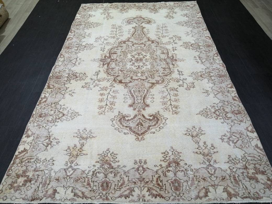 Neutral Vintage Turkish Rug 5.3 x 8.9 Neutral Vintage Persian Rug Muted Vintage Rug Wool Oushak Rug Hand Made Rugs Vintage Turkish