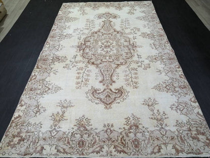 Neutral Vintage Turkish Rug 5.3 x 8.9 Neutral Vintage Persian Rug Muted Vintage Rug Wool Oushak Rug Hand Made Rugs Vintage Turkish