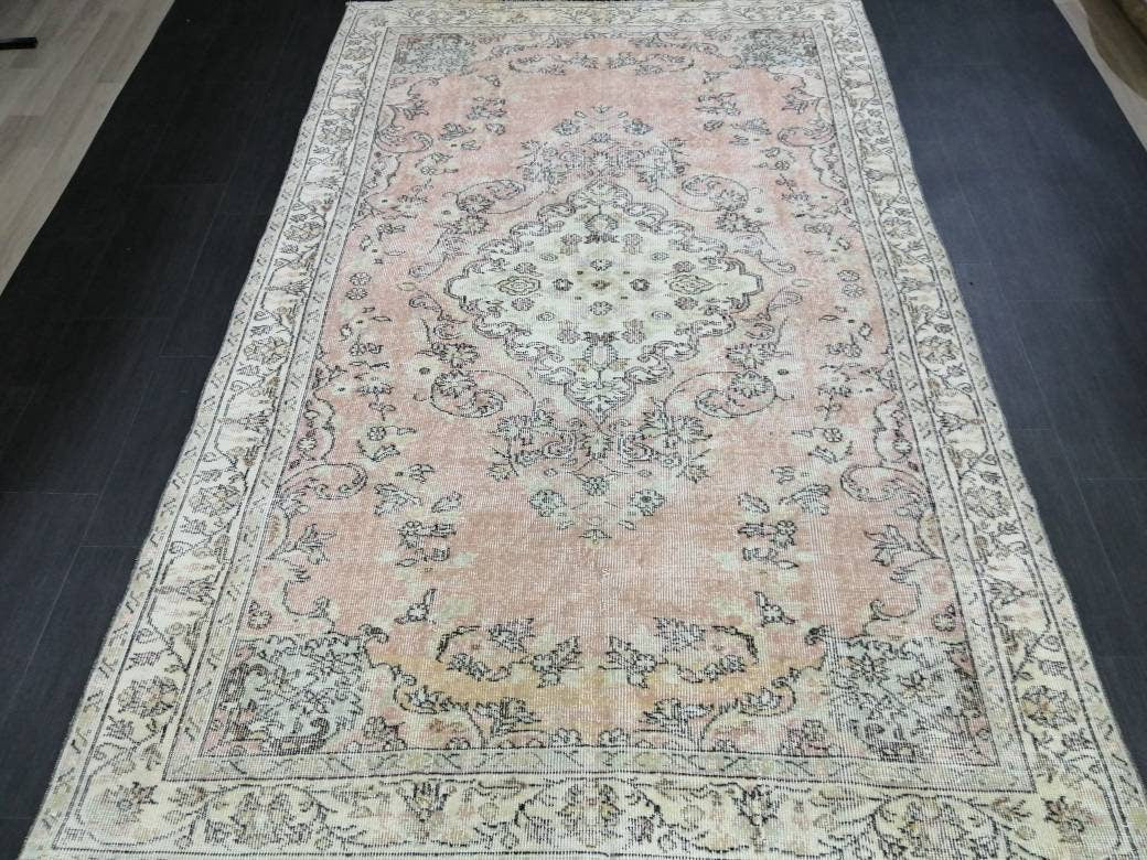 Soft Pink Vintage Turkish Rug 5.2 x 8.9 Vintage Persian Rug Muted Oriental Rug Wool Oushak Rug Hand Made Rugs Vintage Turkish
