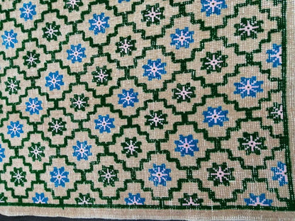 Vintage Floral Rug, VINTAGE 5.4 x 9.6 Rug Oriental Rug, Wool Oushak Rugs, Hand Made Rug, Persian Rug, Vintage Turkish Rug, Farmhouse Rug