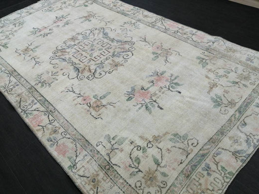 MUTED Rug, 5 x 8.6 Vintage Hand Made Rug, Oushak Rug, Faded Rustic Rug, ORIENTAL Rug, Turkish Rug, Farmhouse Rug, Vintage Persian rug