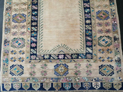 Muted Turkish Vintage Hand Made Rug, 3.7 x 6 Oushak Rug, Rustic Rug, Muted Rug, Vintage Turkish Rug, Farmhouse Rug, Vintage Rug, Wool rug