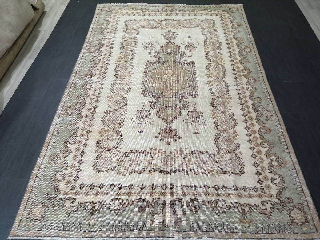 Vintage Persian Rug, Unique Motif Rug, 6x9 Persian Rug, Hand Knotted Rug, Eclectic Rug, Hand Made Rug, Living room  Rug Oriental Vintage Rug