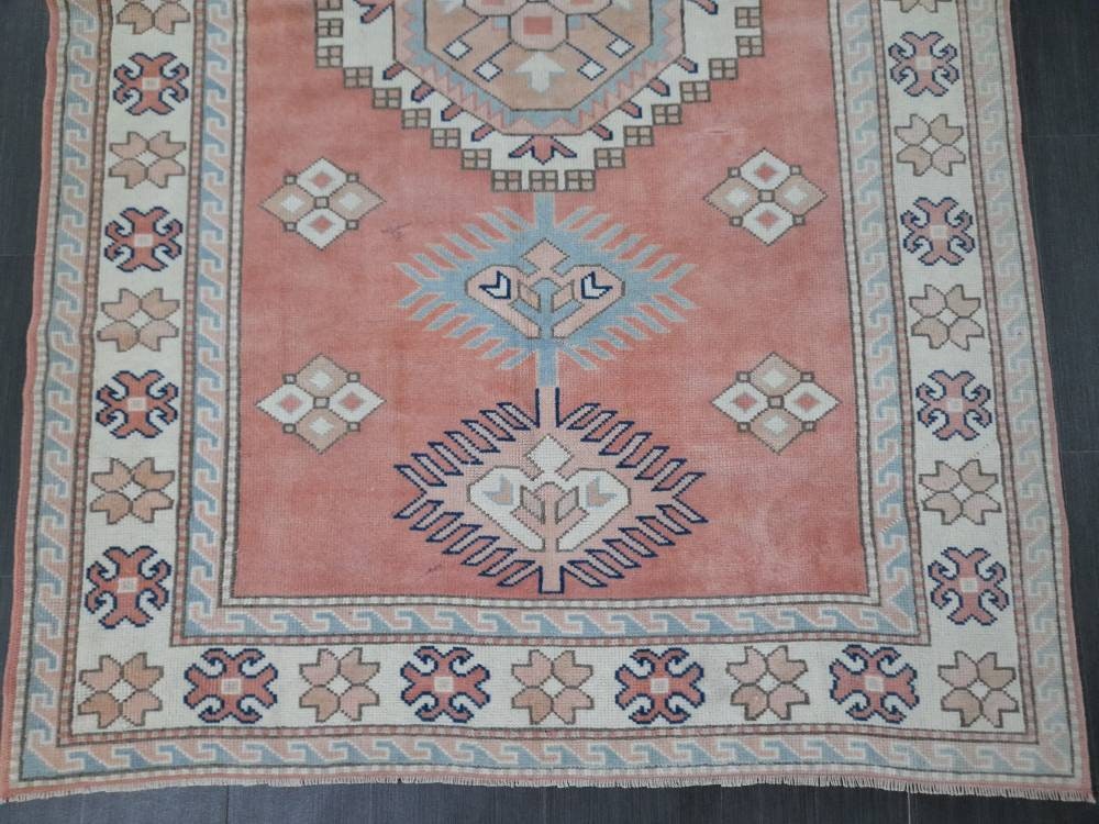 Muted Vintage Turkish Rug 5.2 x 8  Oushak Rug, Wool Oriental Rug Pink Muted Vintage Persian Rug, Hand Made Rug Pink Vintage Wool Rug 5x8