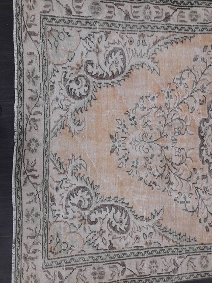 Vintage Turkish Rug 5.5 x 9 Vintage Rug Hand Made Oushak Rug Farmhouse Rug Wool Pile Rug Rustic Rug Wool Bohemian Rug Vintage Turkish Rugs,