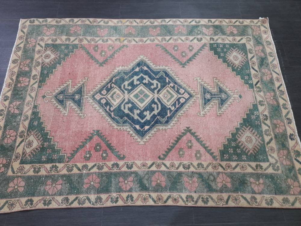 Vintage Oriental RUG Muted 4.6 x 6.4 Vintage TURKISH Rug Muted Vintage Persian Rug Vintage Wool Pink and Green Rug Muted Hand Made Rug