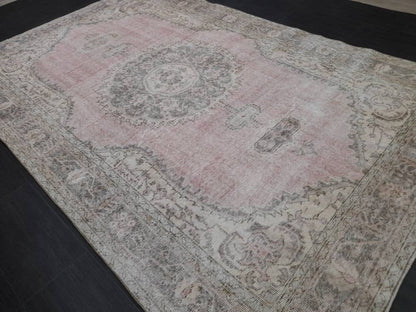 Vintage Persian Rug Unique Motif Rug 6 x 9.5 ft Persian Rug Vintage Hand Knotted Rug Eclectic Rug Hand Made Rug  Living room Rug Turkish rug