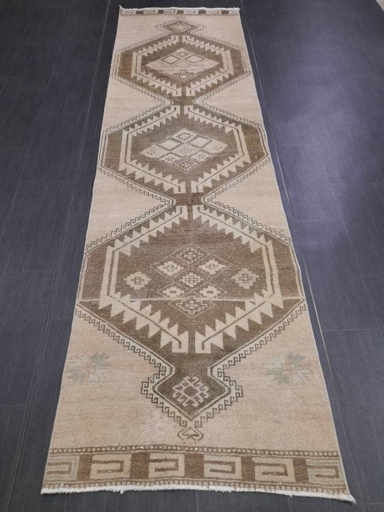 NEUTRAL Turkish RUNNER Rug Neutral 2.7 x 9.6 RUNNER Vintage Muted Short Runner Oriental Runner Rug, Turkish Runner Neutral Persian Runner